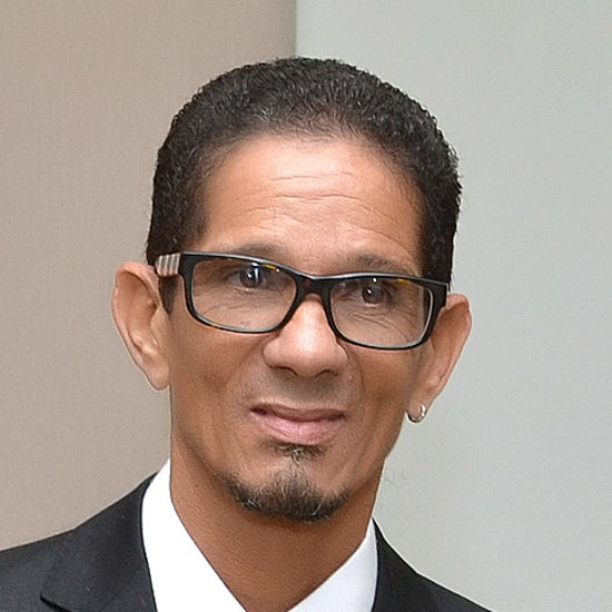 Roberto Leal